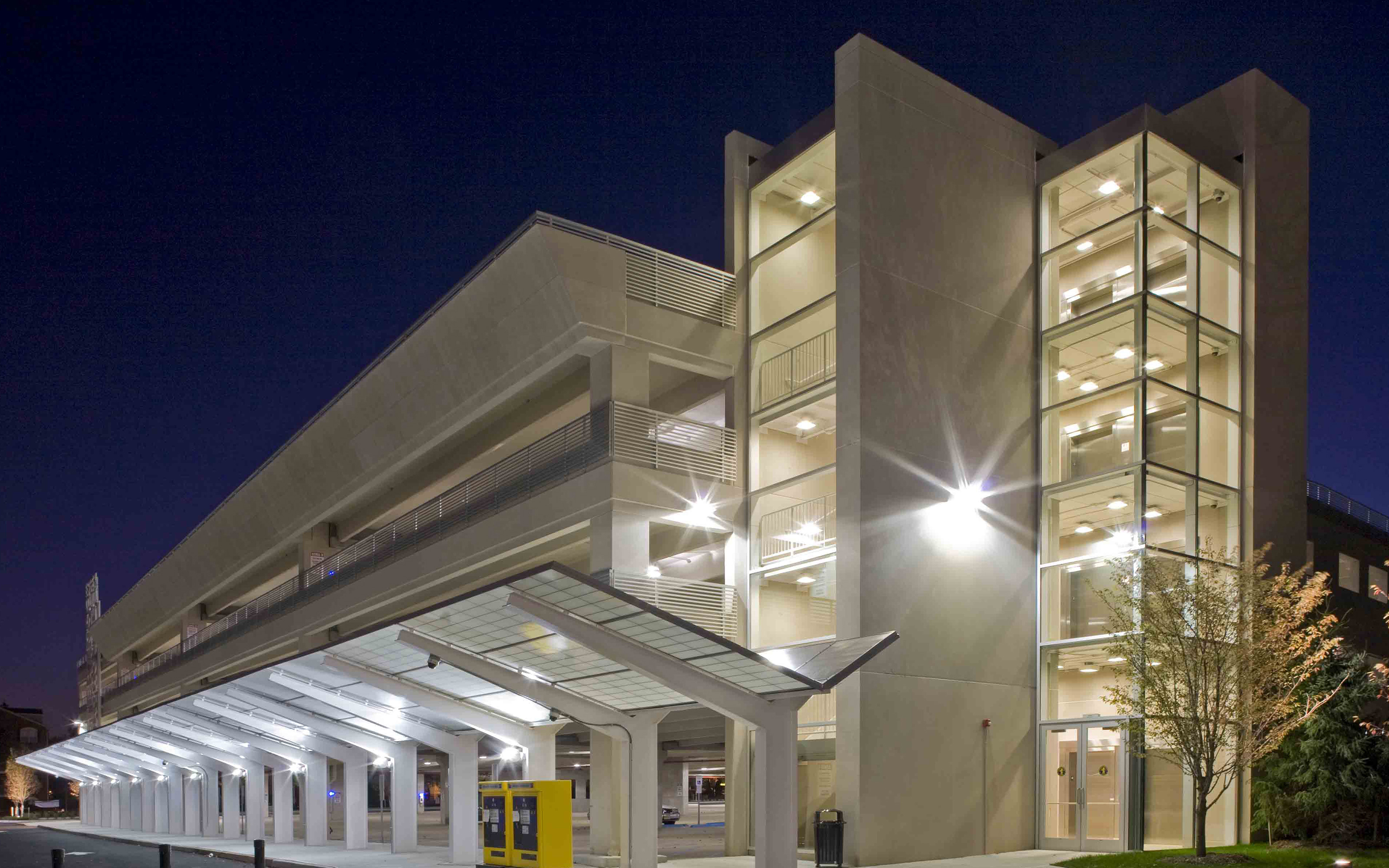 Veterans Courthouse Parking Deck