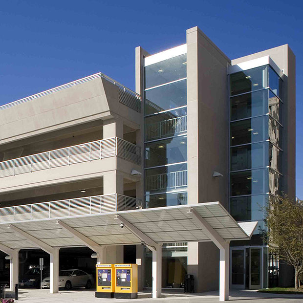 Veterans Courthouse Parking Deck